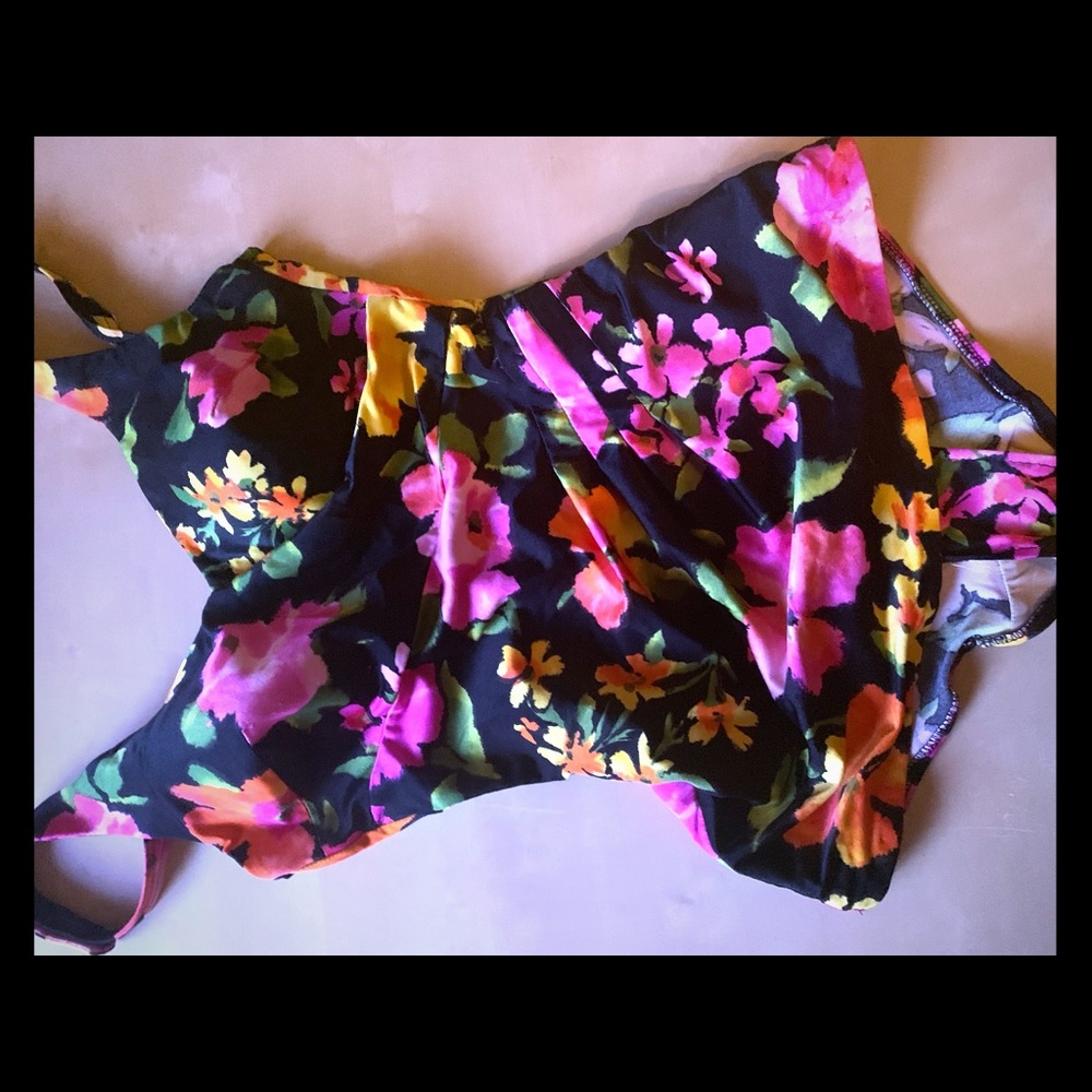 Vintage Pin Up Roxanne Floral Swimsuit